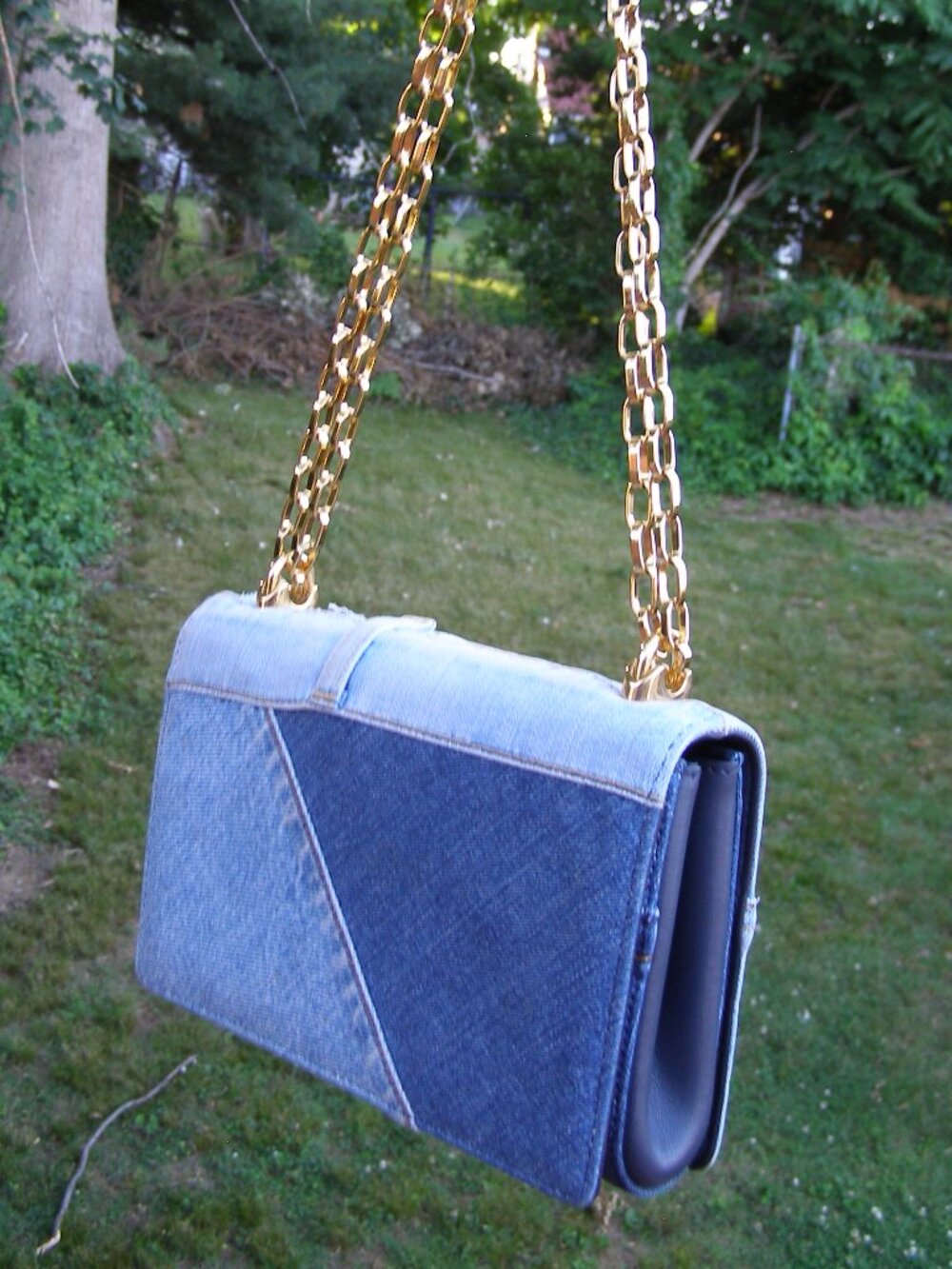 Dolce & Gabbana Denim Shoulder Crossbody bag with Gold Chain handles - Picture 14 of 16